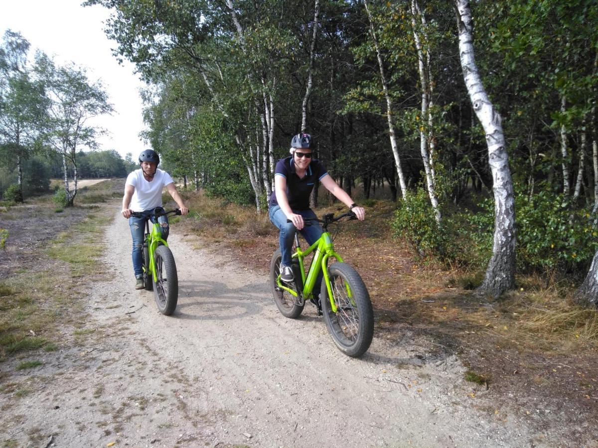 Chalet Op De Veluwe # Linde Putten Bagian luar foto